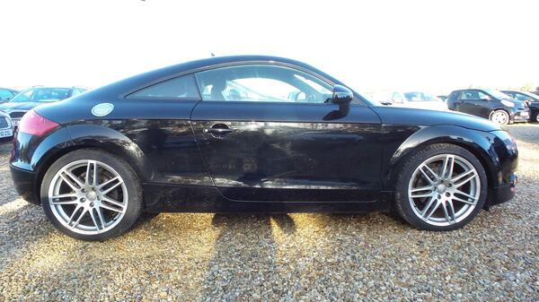 Audi TT view 5
