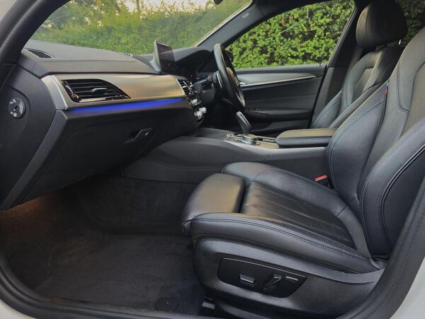 2019 BMW 5 Series 2.0 520d M Sport Touring Auto Euro 6 (s/s) 5dr