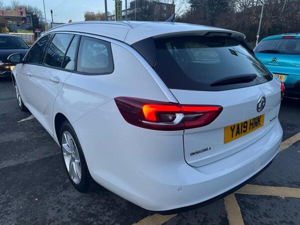 Vauxhall Insignia view 5