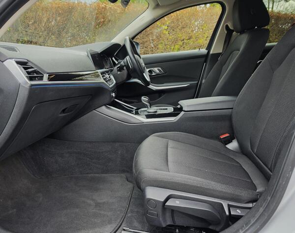 2019 BMW 3 Series 2.0 330e 12kWh SE Pro Auto Euro 6 (s/s) 4dr
