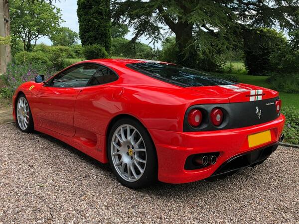 Ferrari 360 photo 2
