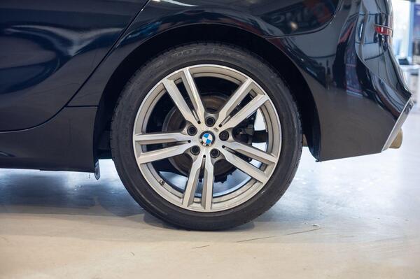 BMW 2 Series Active Tourer view 4
