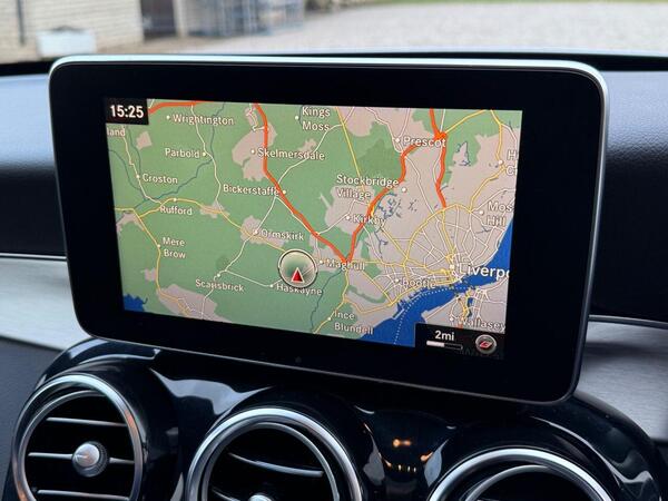 Mercedes-Benz A view 2