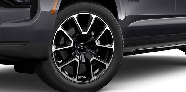 Chevrolet Tahoe view 4