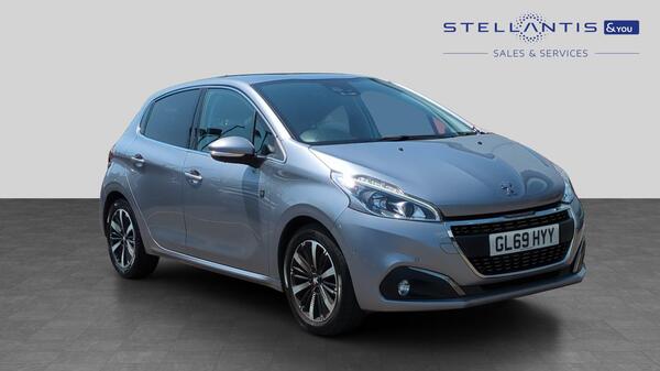 None PEUGEOT 208 1.2 PURETECH TECH EDITION HATCHBACK 5DR PETROL MANUAL EURO 6 S S... photo