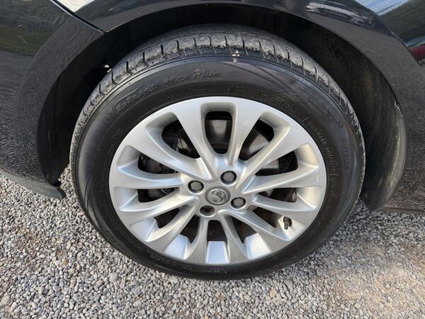 2017 Vauxhall Corsa 1.4i Turbo ecoTEC SE Euro 6 (s/s) 5dr