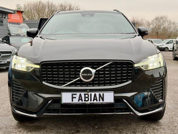 Volvo XC60 view 3