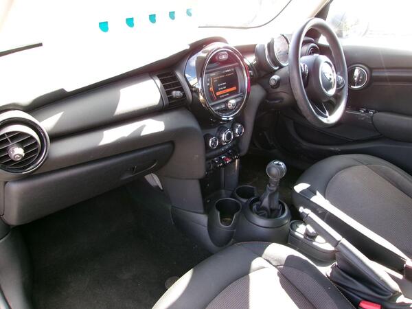 2018 MINI Hatch 1.5 One Euro 6 (s/s) 5dr