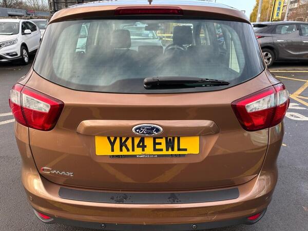 Ford C-Max view 4