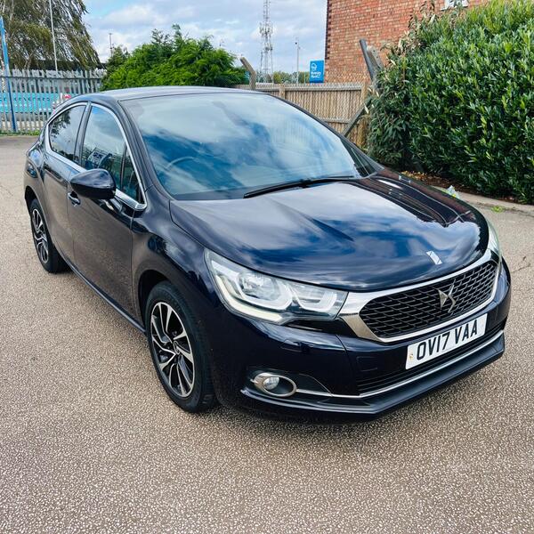 DS Automobiles DS 4 view 6