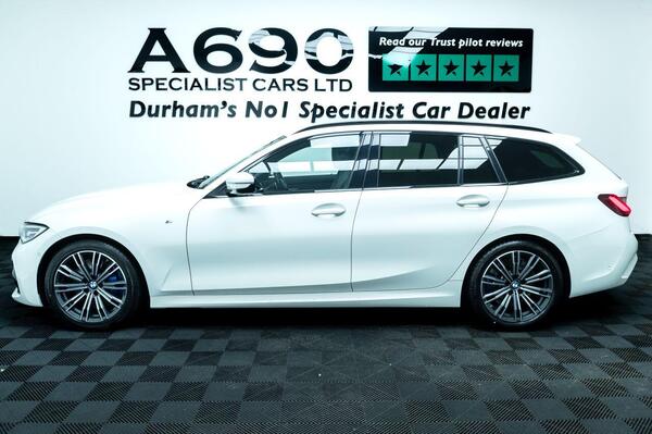 BMW 3 Series view 4