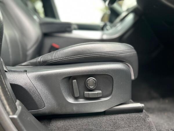 Land Rover Range Rover Sport view 7