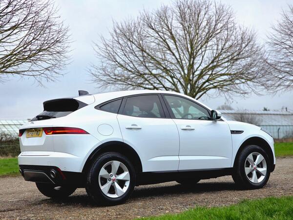 Jaguar E-Pace view 4