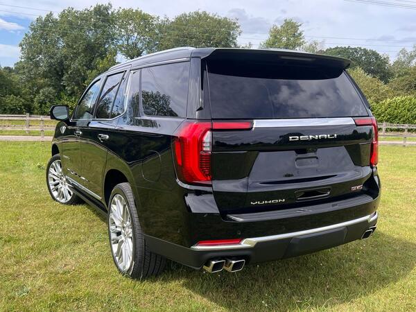 GMC Yukon main image