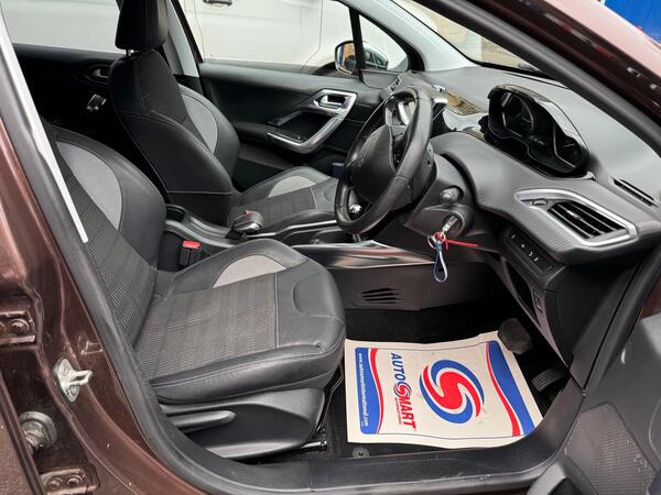 Peugeot 2008 view 7