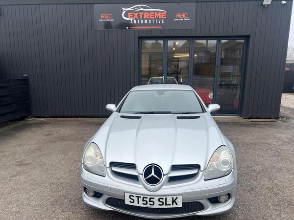 Mercedes-Benz SLK view 2