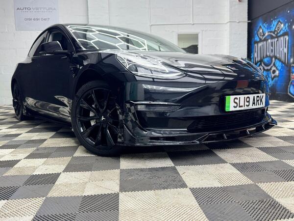 Tesla Model 3 view 7
