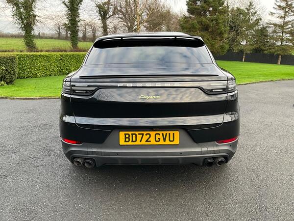 Porsche Cayenne view 4