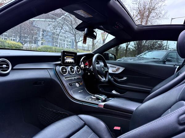 Mercedes-Benz C-Class view 6