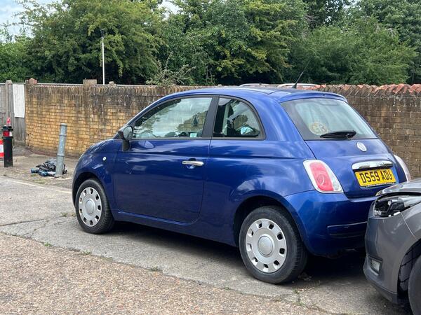 Fiat 500 view 3