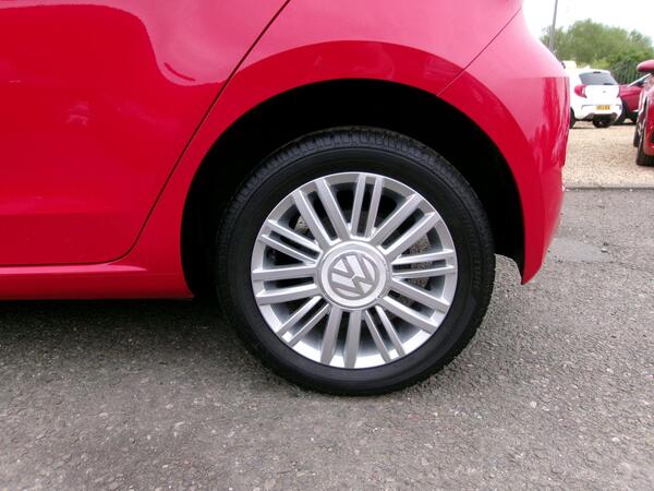 2017 Volkswagen up! 1.0 Move up! Euro 6 (s/s) 5dr