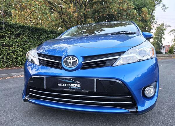 2014 Toyota Verso 1.8 V-Matic Icon Multidrive S Euro 5 5dr Euro 5