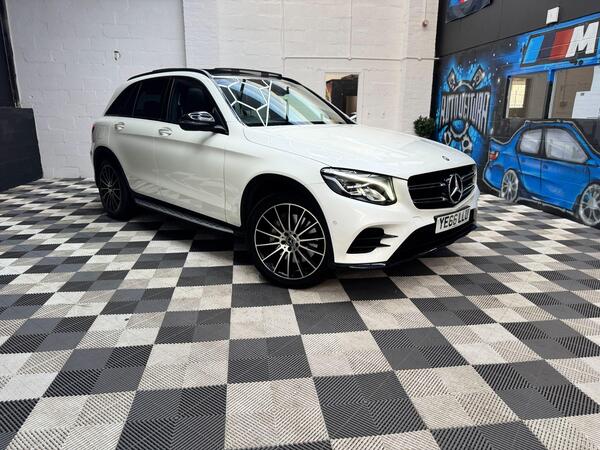 Mercedes-Benz GLC view 2