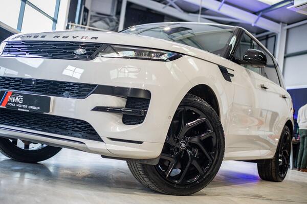 Land Rover Range Rover view 6