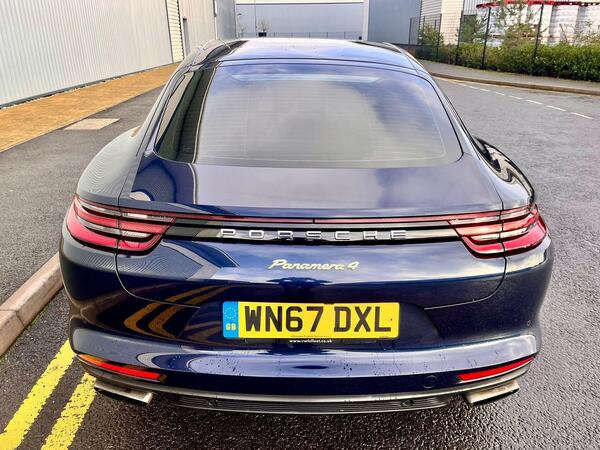 Porsche Panamera view 7