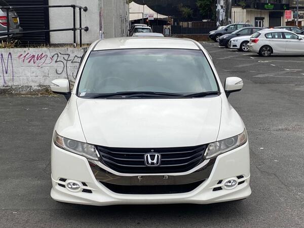 Honda Odyssey view 4
