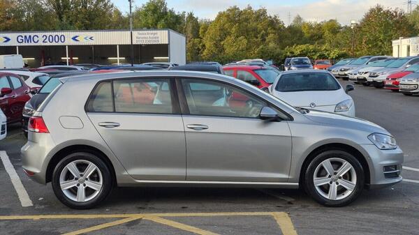 Volkswagen Golf view 7