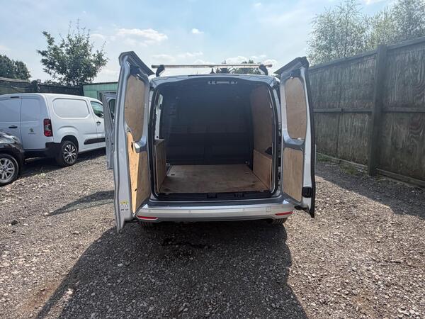 2023 Volkswagen Caddy 2.0 TDI C20 Commerce Pro DSG SWB Euro 6 (s/s) 5dr