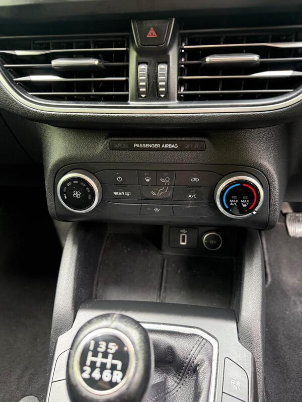 2019 Ford Focus 1.0T EcoBoost Zetec Euro 6 (s/s) 5dr