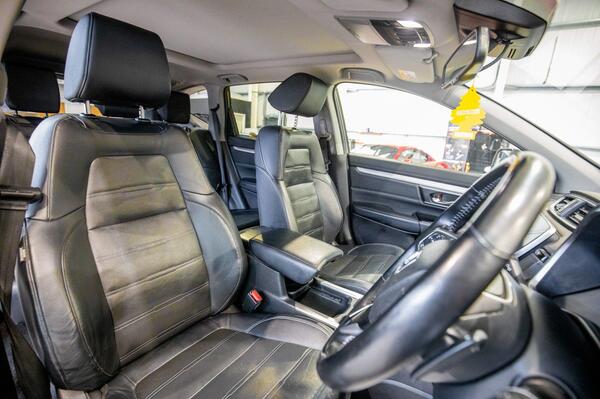 Honda CR V view 3