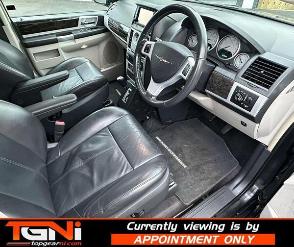 Chrysler Grand Voyager view 5