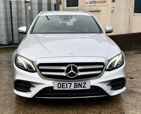 Mercedes-Benz E-Class view 5