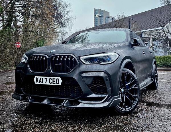 BMW X6 M view 5