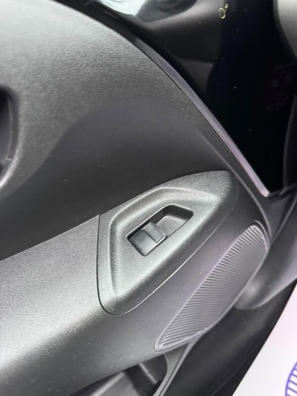 2015 Peugeot 108 1.2 VTi PureTech Allure Top! Euro 5 5dr