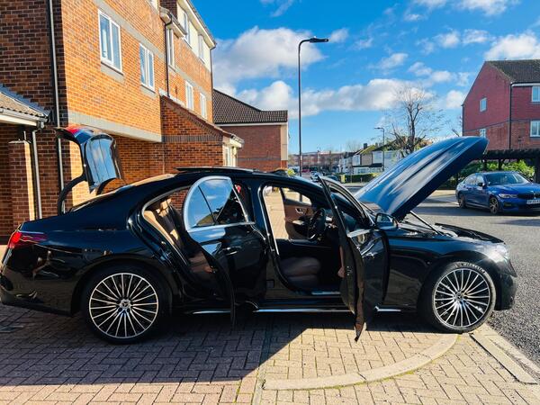 Mercedes-Benz E-Class view 6
