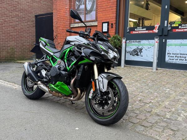 Kawasaki Z H2 bikes for sale | AutoTrader Bikes