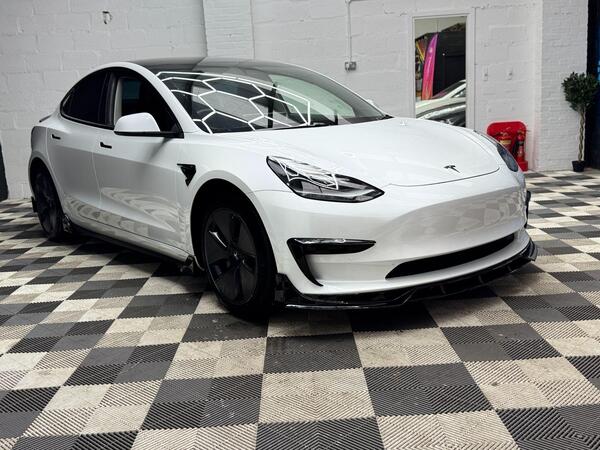 Tesla Model 3 view 7