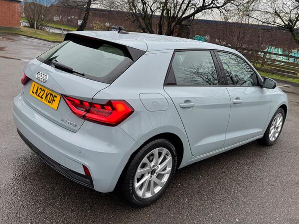 Audi A1 view 5