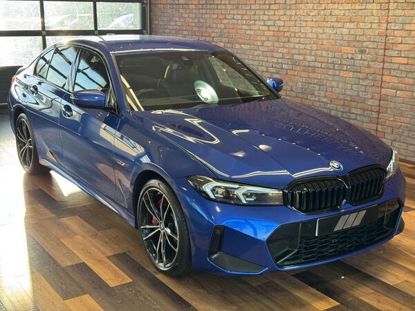 BMW 3 Series view 5