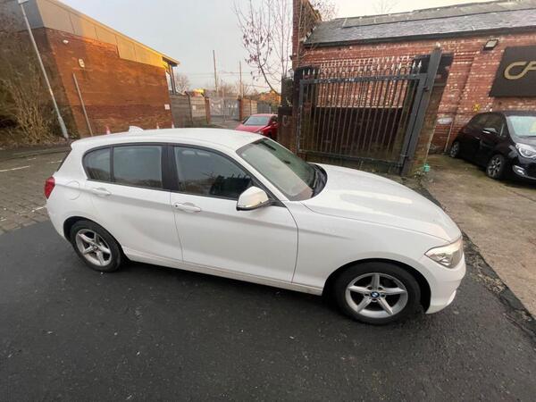 BMW 1 Series view 5