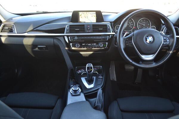 BMW 3 Series view 2