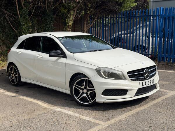 Mercedes-Benz A Class: Front Right