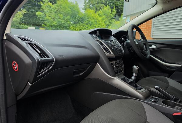 2014 Ford Focus 1.6 TDCi ECOnetic Edge Euro 5 (s/s) 5dr