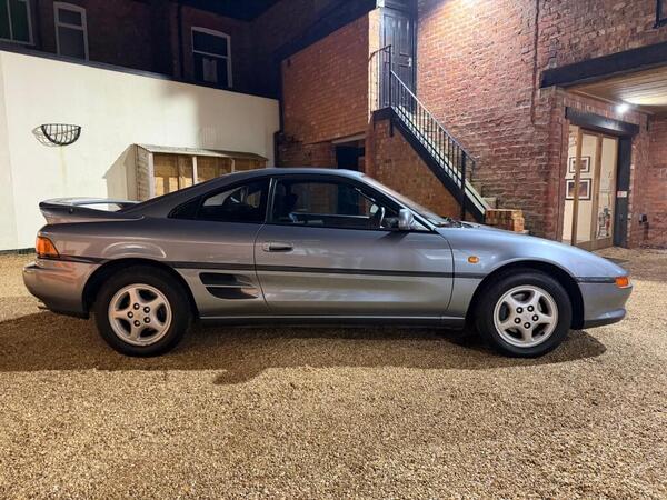 Toyota MR2 view 6