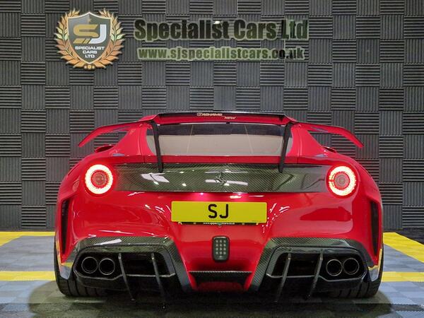 Ferrari F12 view 3