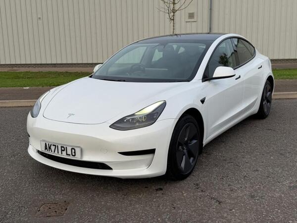 Tesla Model 3 view 6